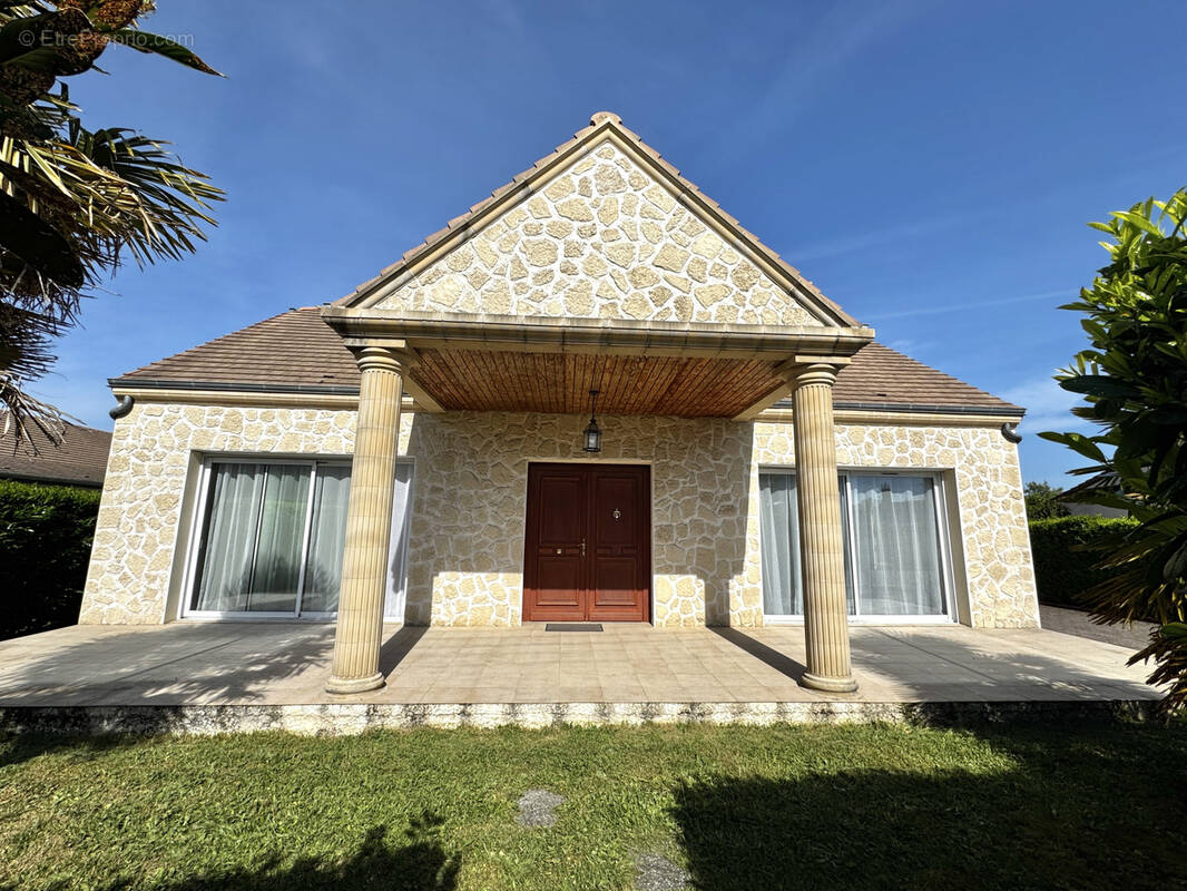 Maison à MONTLUCON