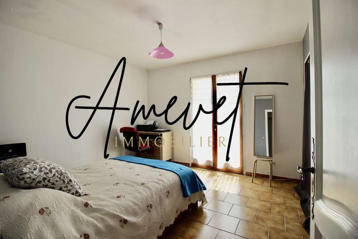 Maison 144 m² à Saint-Saturnin-Les-Avignon  - photo 7