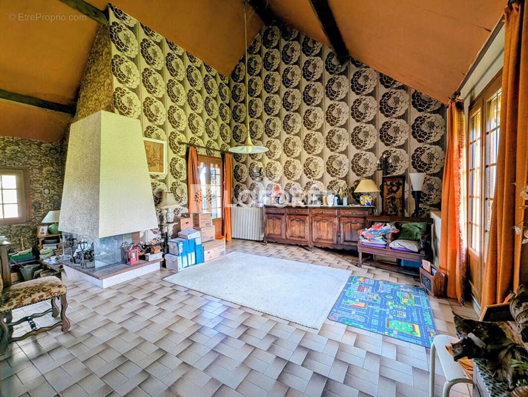 Maison à MILLY-LA-FORET