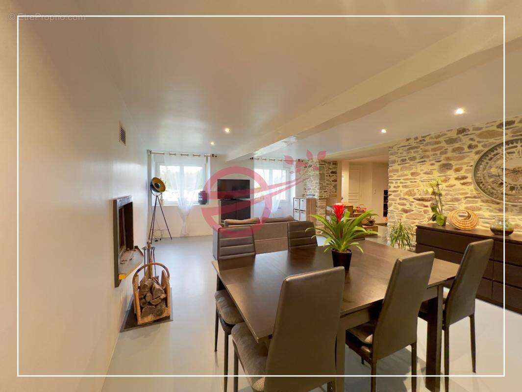 Maison à SAINT-VINCENT-DES-LANDES