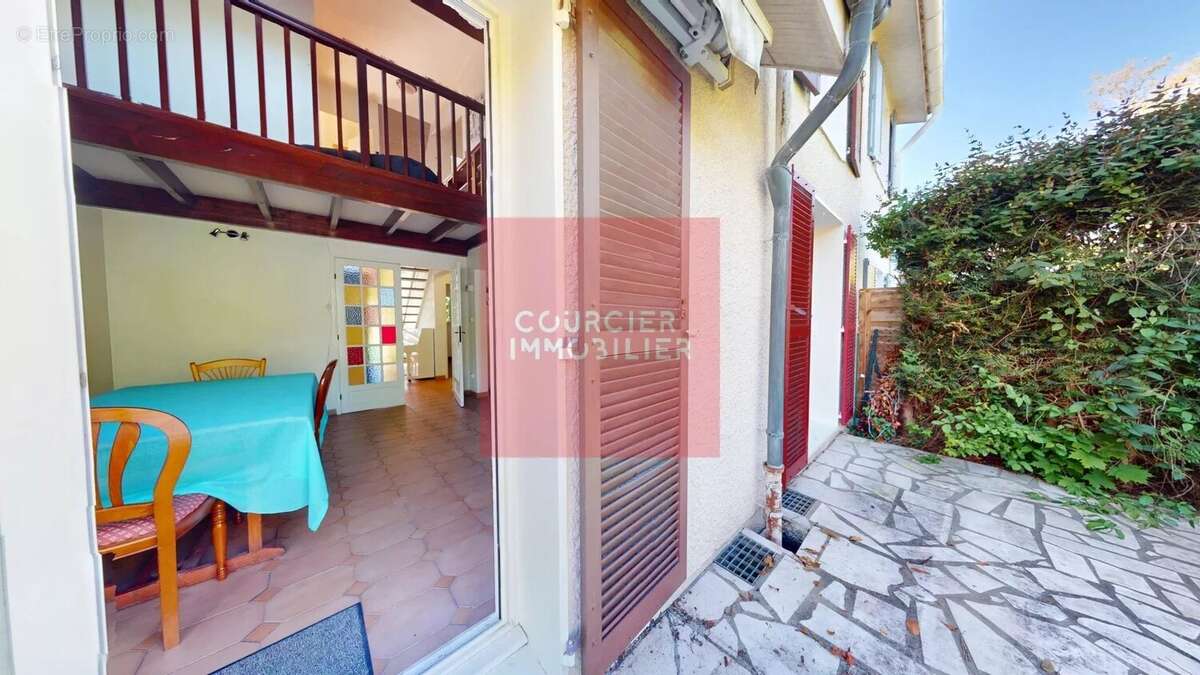 Maison à COIGNIERES