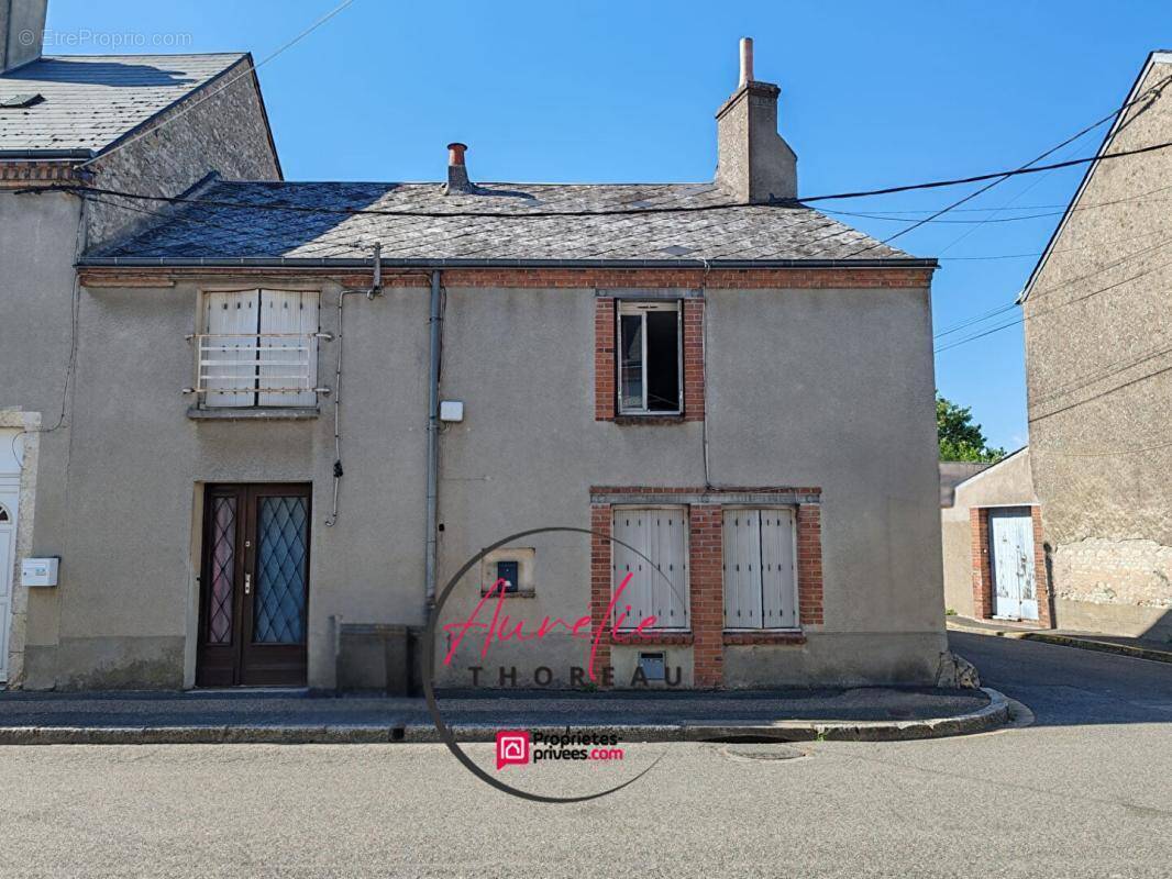 Maison à ARTENAY