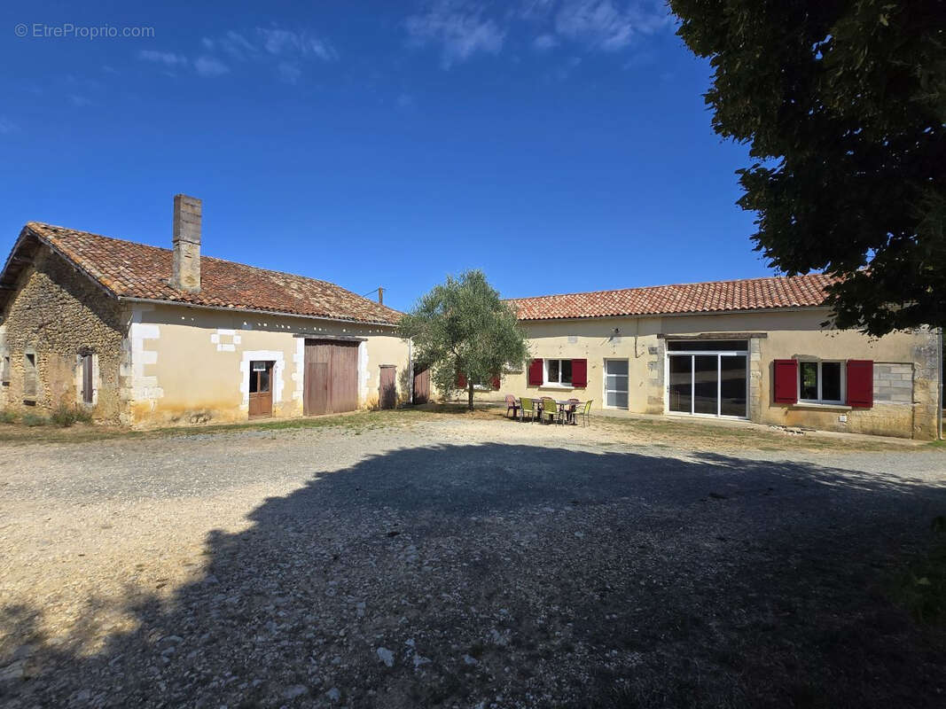 Maison à VILLAMBLARD