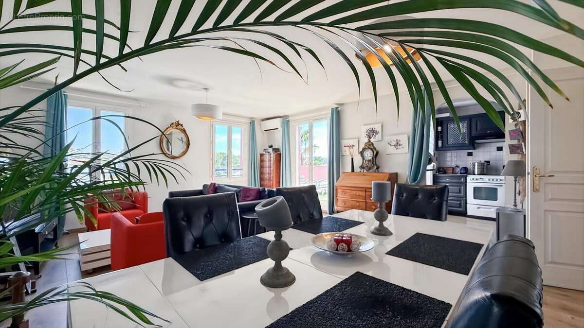 Appartement à SAINT-RAPHAEL