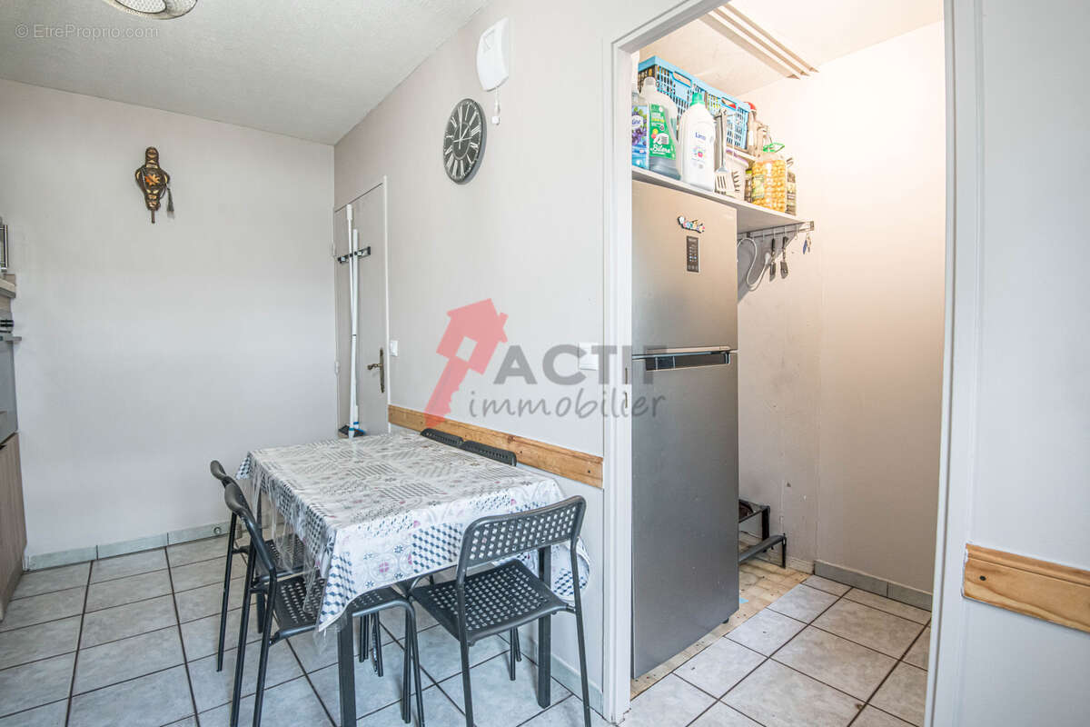 Appartement à COURCOURONNES