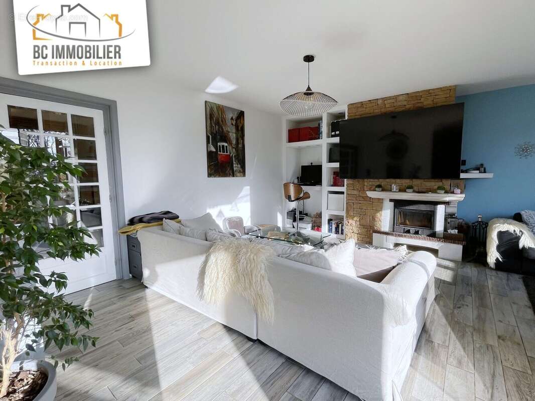 Appartement à PREVESSIN-MOENS