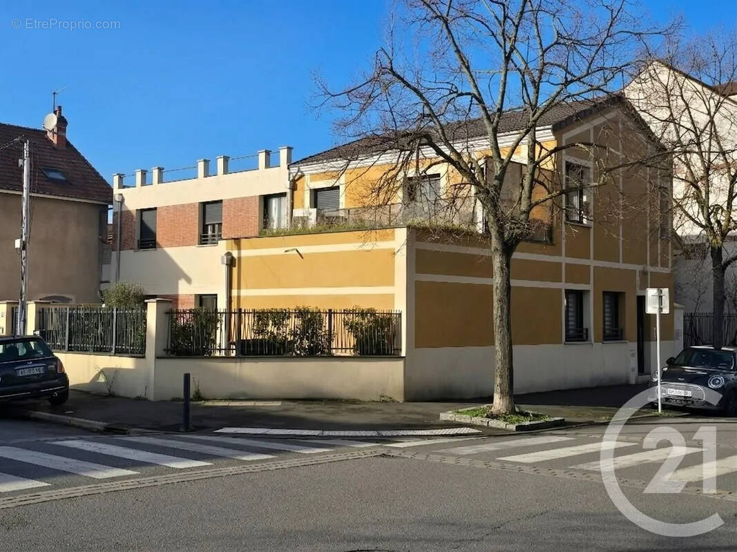 Appartement à MAISONS-ALFORT