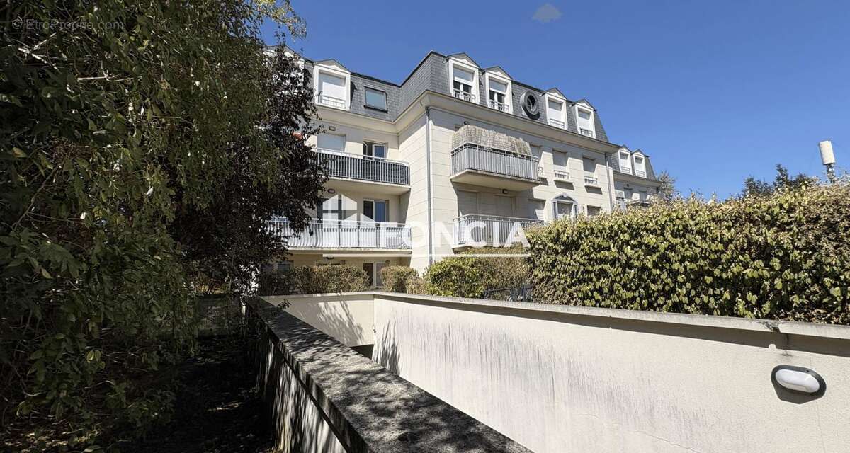 CORBEIL - 2 Pièces avec balcon et parking en sous-sol - photo 14