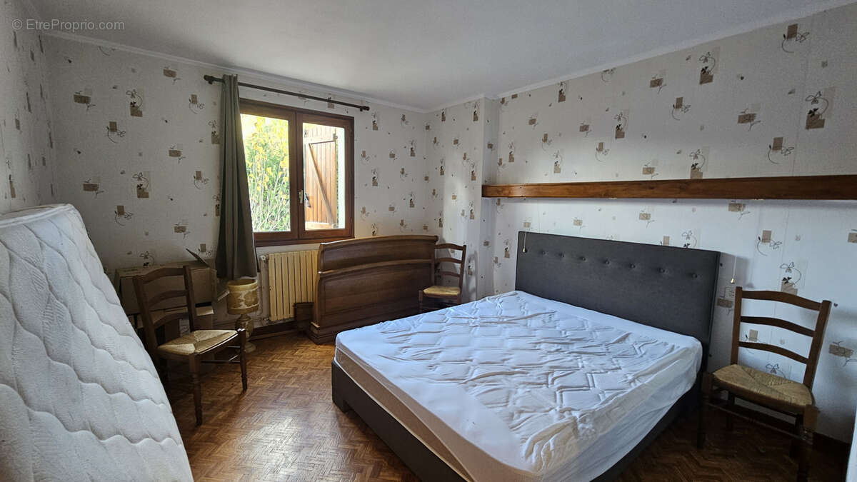 Maison à SAINT-GENIEZ-D&#039;OLT