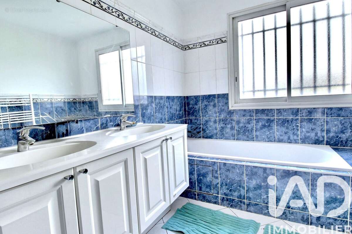 Photo 8 - Maison à VITROLLES