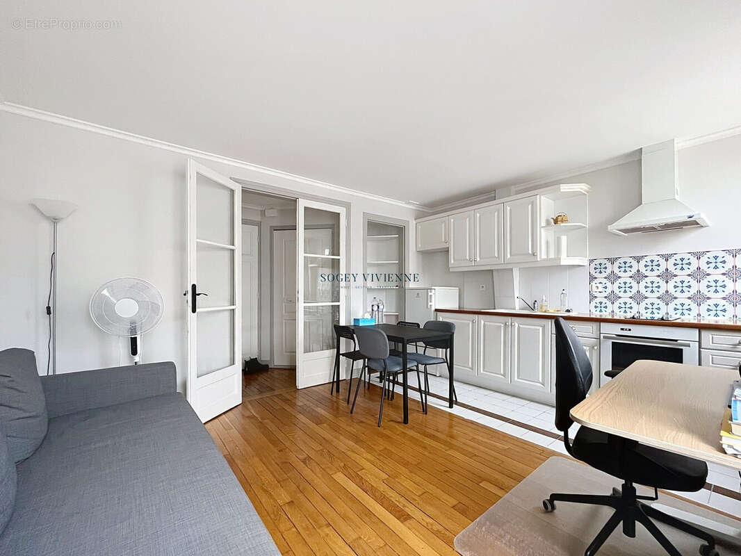 Appartement à PARIS-15E