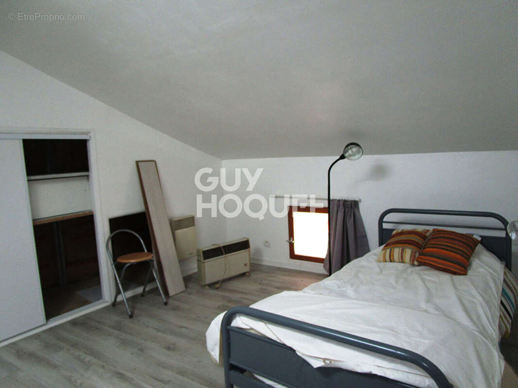 Maison 110 m² à Mazeyrat-D'allier  - photo 4