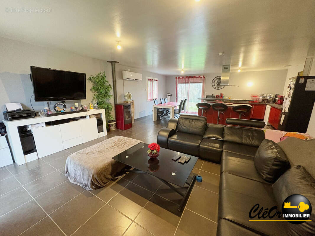 Maison à MONTPONT-EN-BRESSE