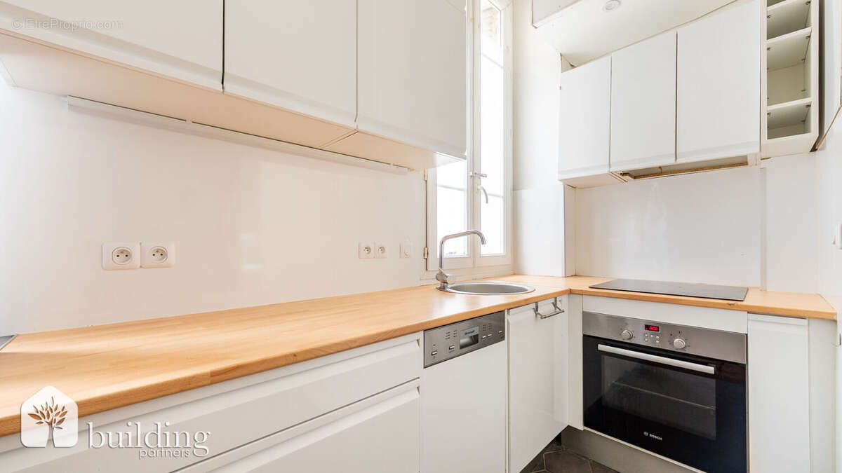Appartement à PARIS-17E