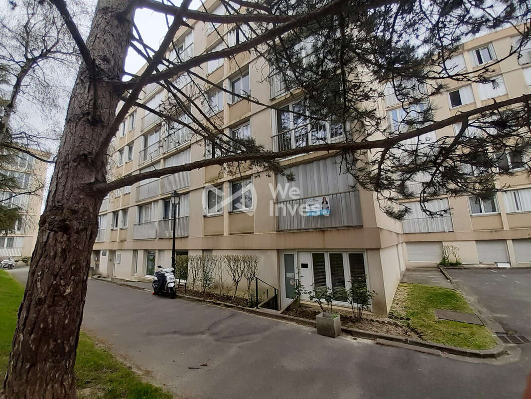 Appartement à LE PLESSIS-TREVISE