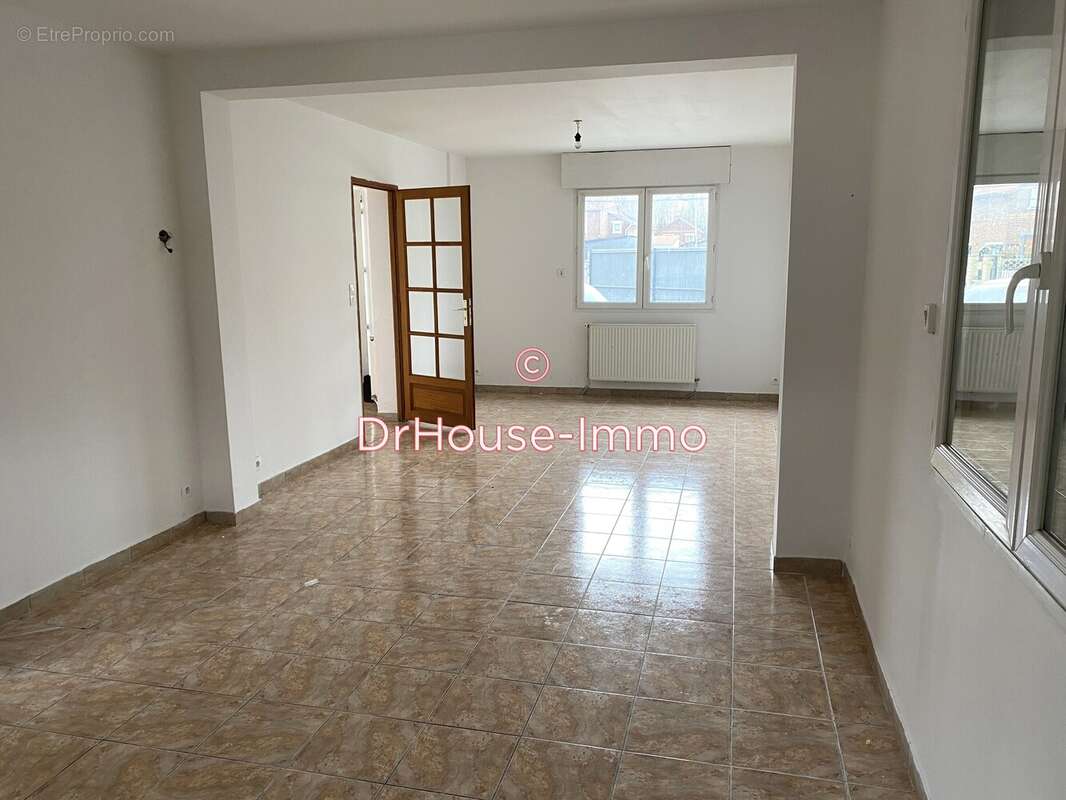 Maison à COURCELLES-LES-LENS