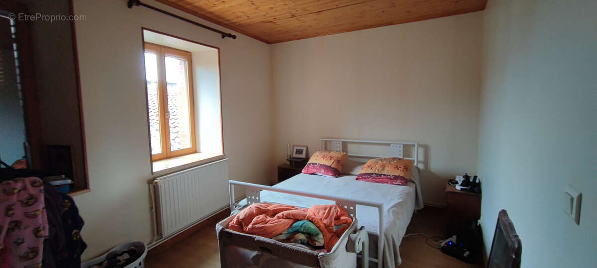 Maison à PAULHAGUET