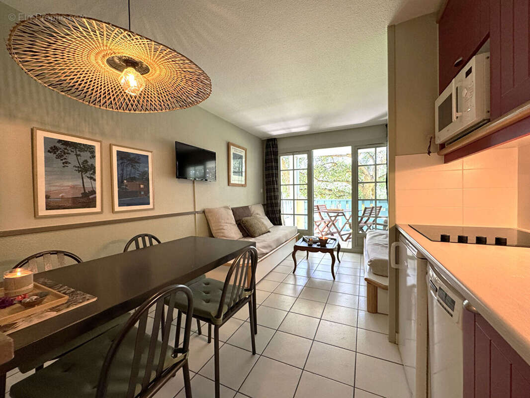 Appartement à MOLIETS-ET-MAA