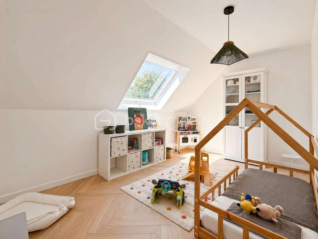 Maison spacieuse au cœur de la ville, votre futur havre de paix! - photo 17