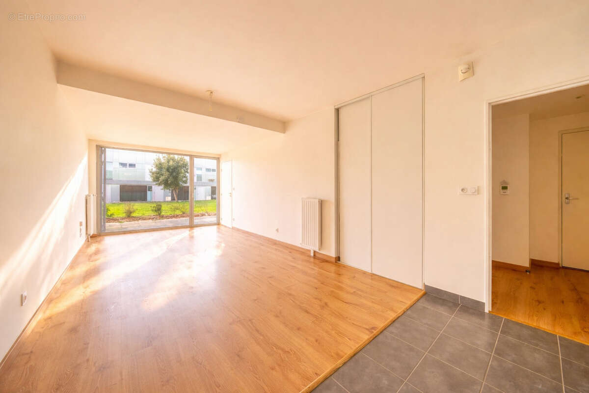 Appartement à SAINT-JACQUES-DE-LA-LANDE