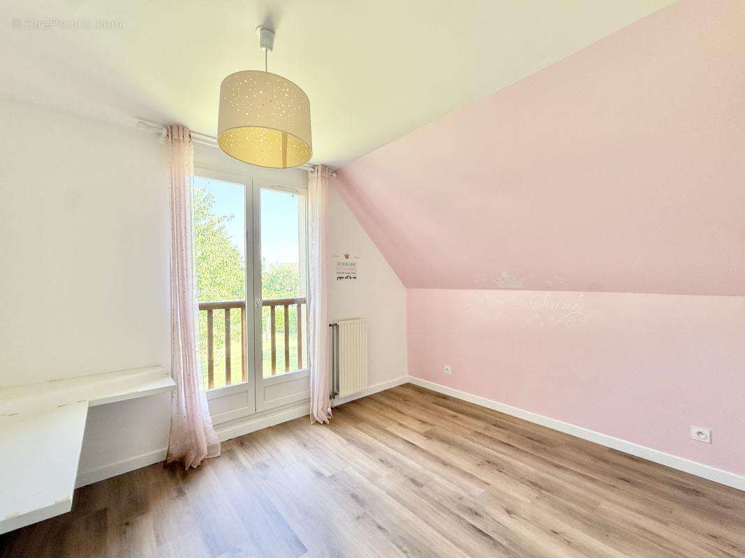Maison 150 m² à Courdimanche  - photo 28