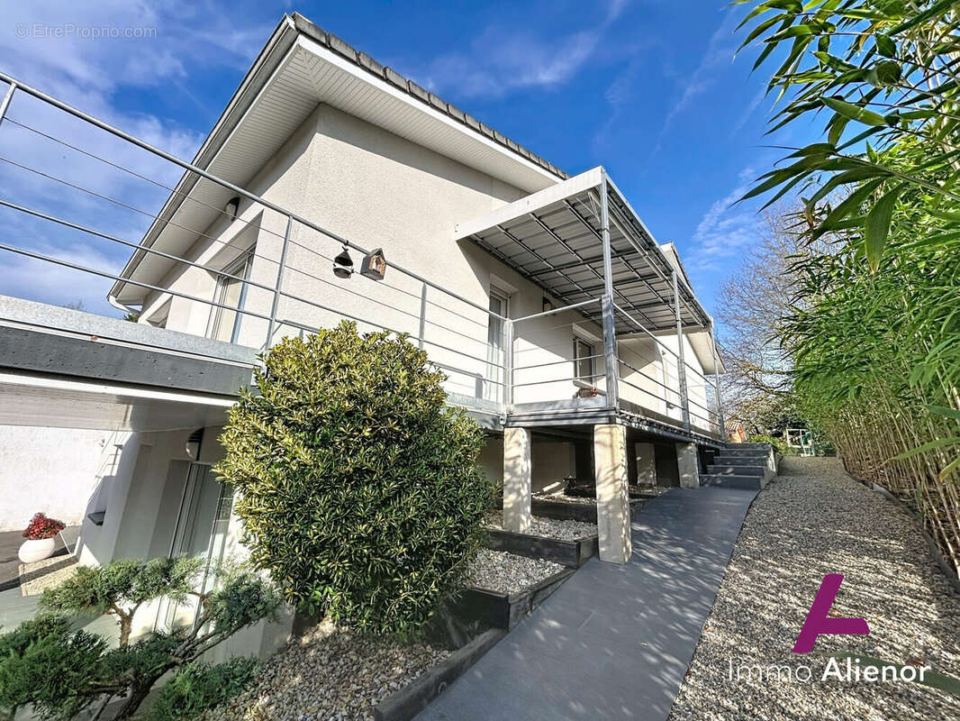 Maison à BELIN-BELIET