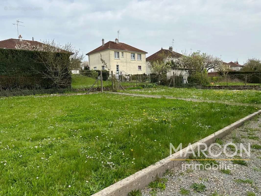 Maison à LA SOUTERRAINE