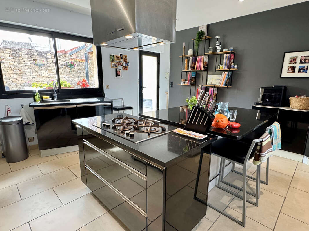 Maison à LA CHAUSSEE-TIRANCOURT