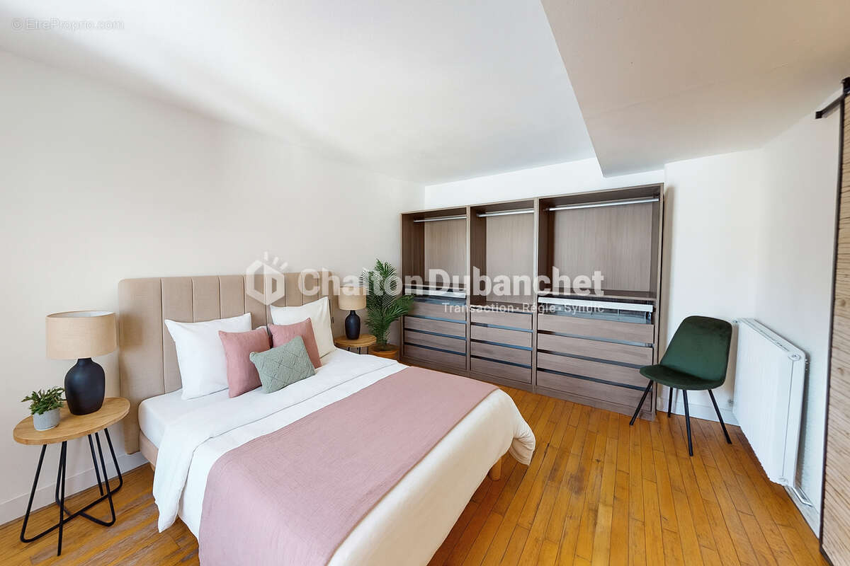 Appartement à LE COTEAU