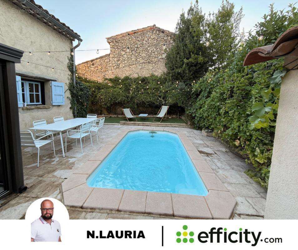 Maison à LA TOUR-D'AIGUES