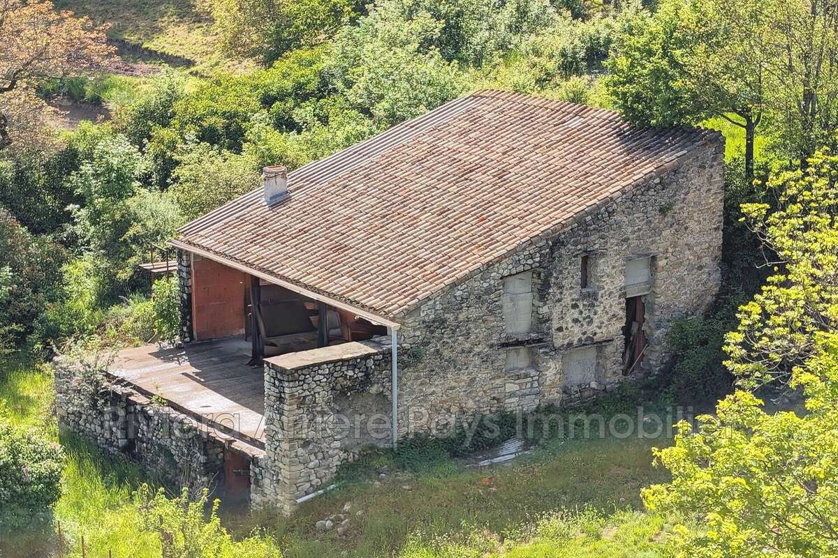 Maison 155 m² à Ubraye  - photo 2