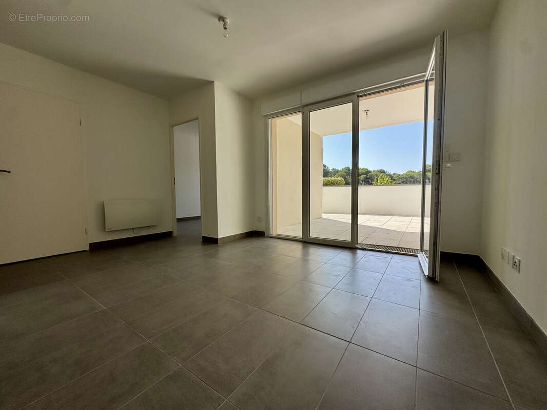 Appartement de type T2 en rez de chaussée au sein d'une résidence avec piscine à La Londe les Maures - photo 14