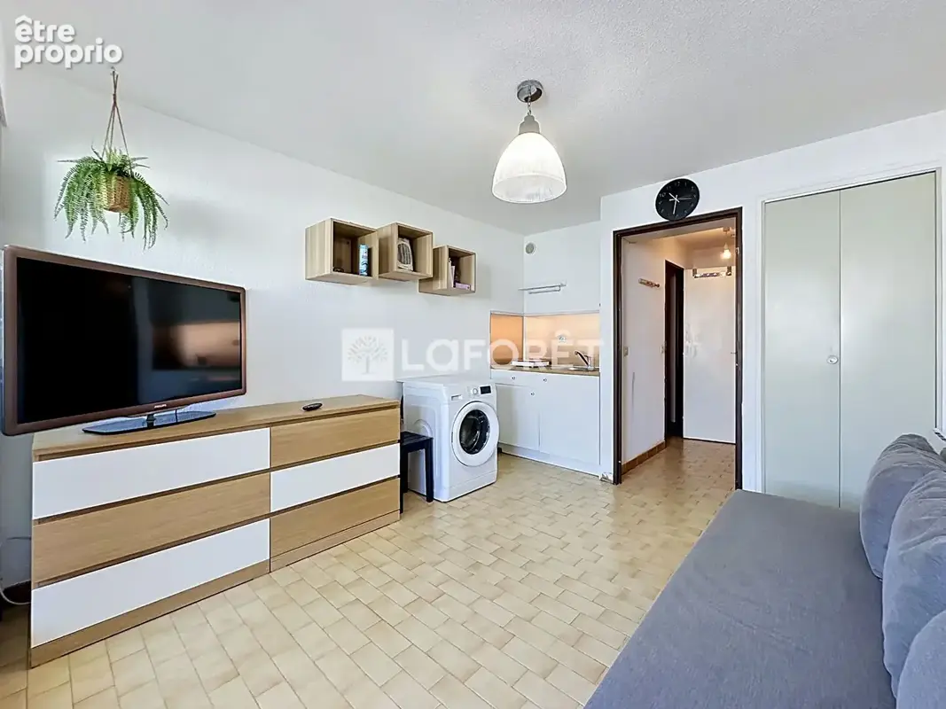 Studio cabine avec loggia fermée à deux pas de la plage - photo 3