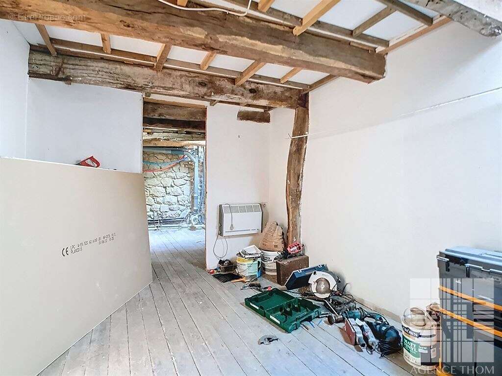 Maison à MEGRIT