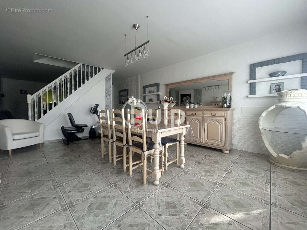 Maison familiale 140m2 avec 3 chambres Jardin Garage à billy-montigny - photo 2