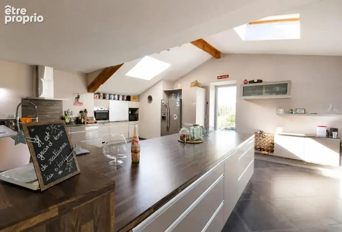 Maison de 8 pièces de 337 m² à La Sauvetat-de-Savères - photo 12