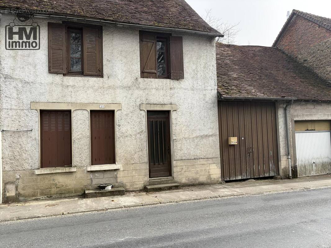 n°1 - Maison à LUBERSAC