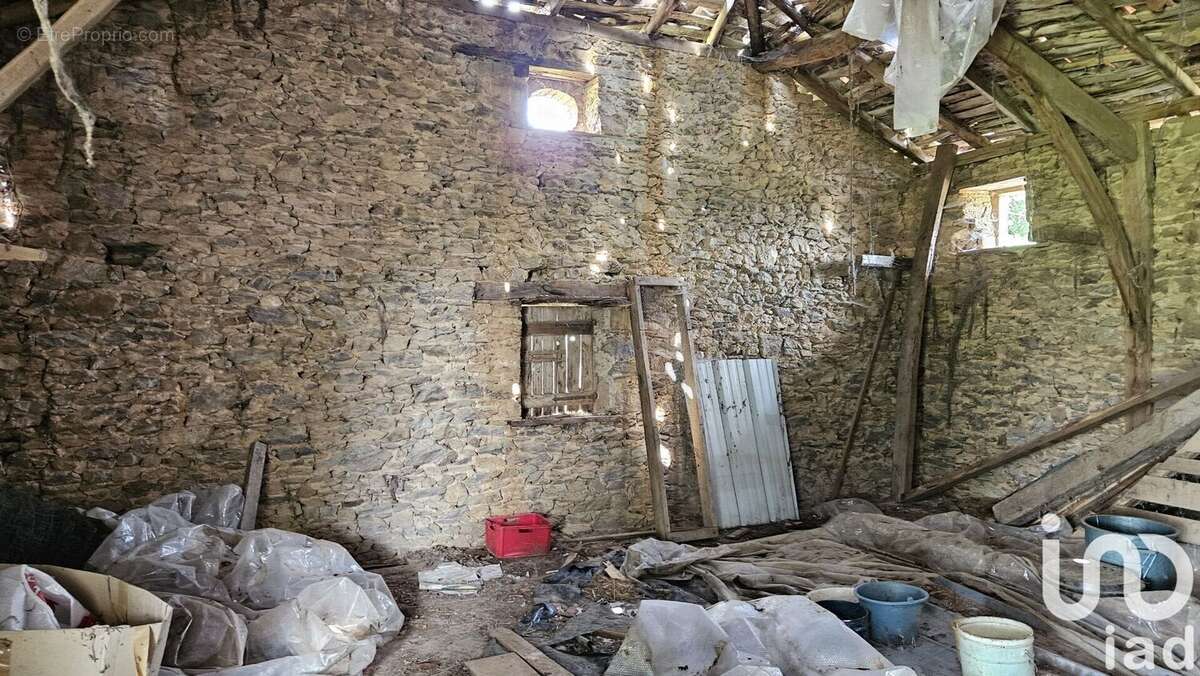 Maison 270 m² à Le Trioulou  - photo 3