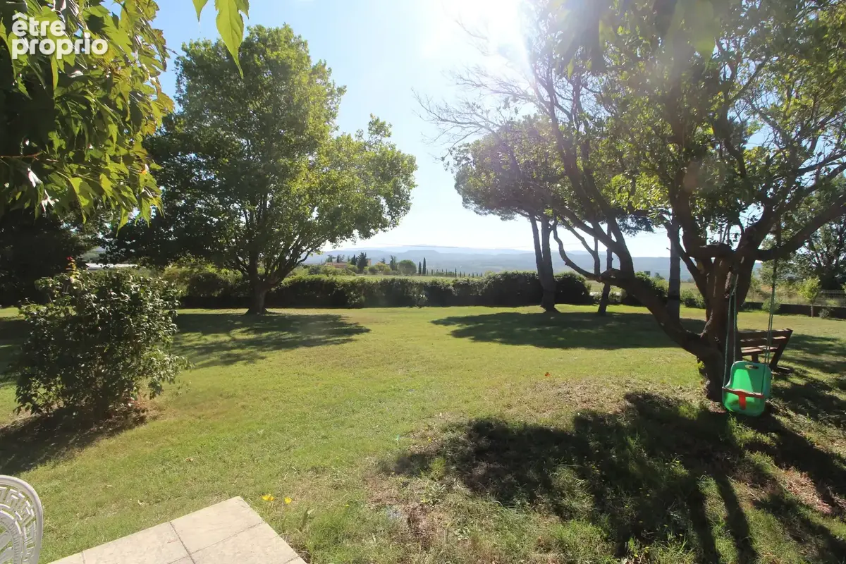 Luberon. A vendre Propriété exceptionnelle à vendre aux portes du magnifique village de Roussillon - photo 10