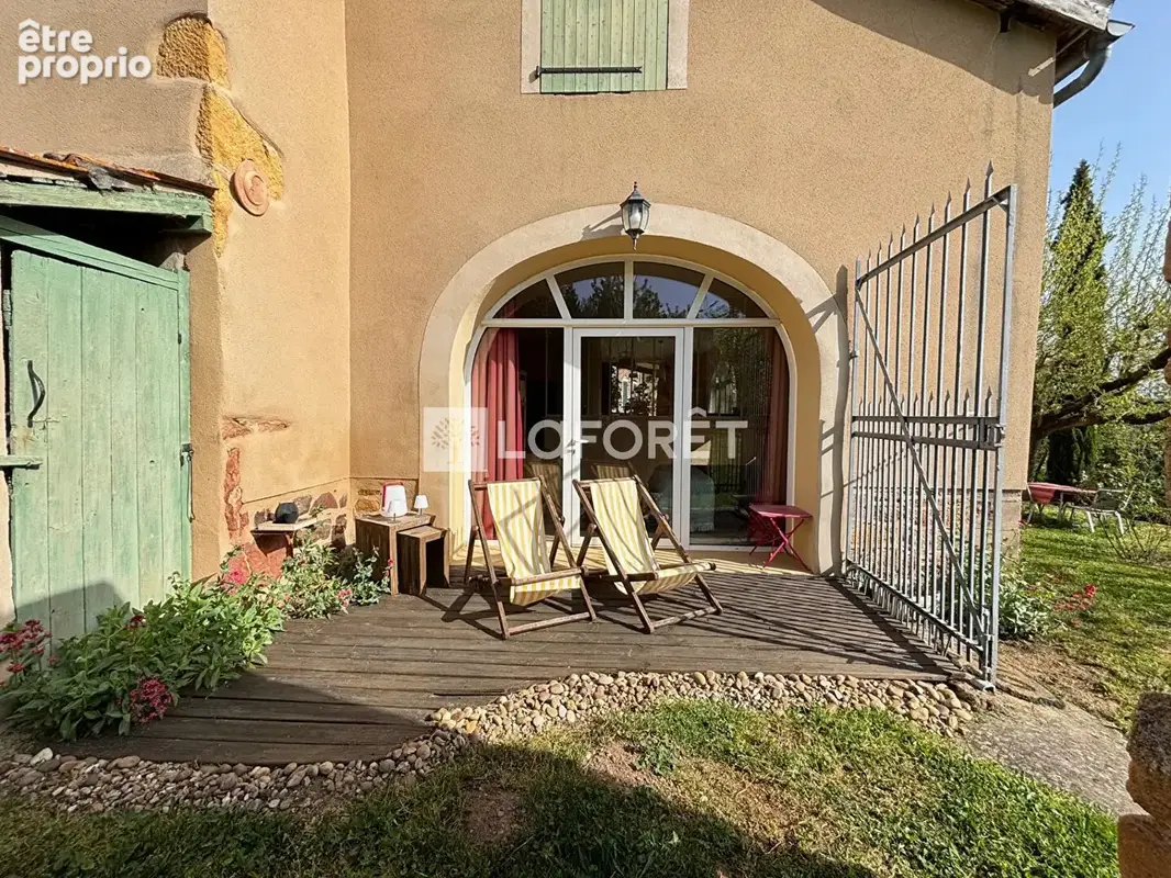 Maison familiale à vendre avec dépendances au coeur des vignes - 8 pièces 276 m² - photo 3