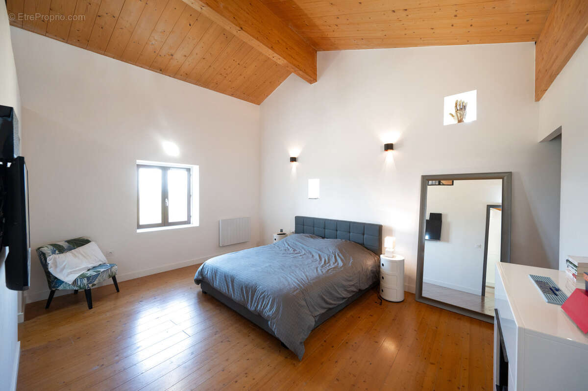 Maison à SAINT-BARDOUX