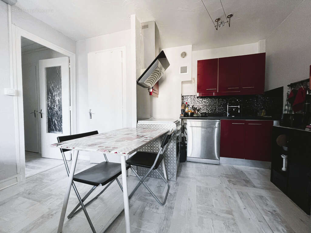 Appartement à SAINT-MARTIN-D'HERES