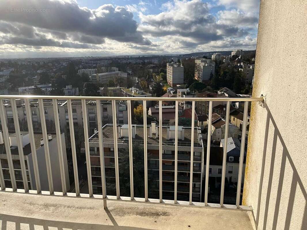 Appartement Fontenay Aux Roses 5 pièce(s) 100.47 m2 avec Balcons, Box et Cave - photo 4