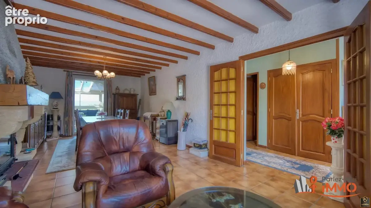 Maison 5 pièces 115 m² à vendre à Saint-Medard-En-Forez (42330) - photo 4