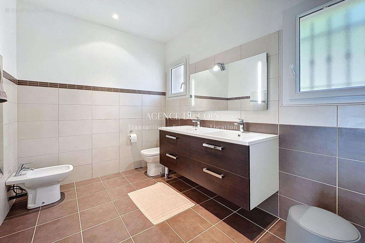 Maison à MOISSAC-BELLEVUE