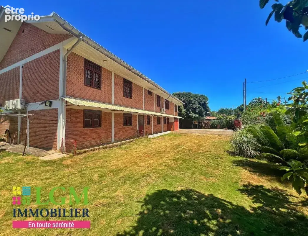 Cayenne – baduel   propriété de 277 m² aux multiples possibilités  - photo 2