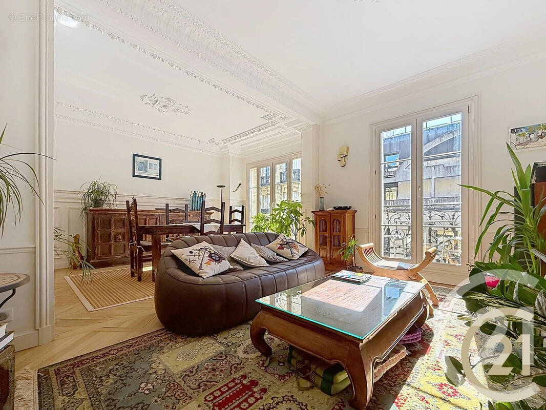 Appartement à PARIS-12E