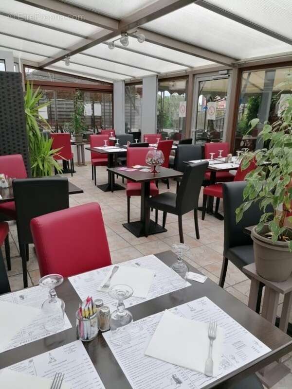 Commerce à PONT-SAINT-ESPRIT