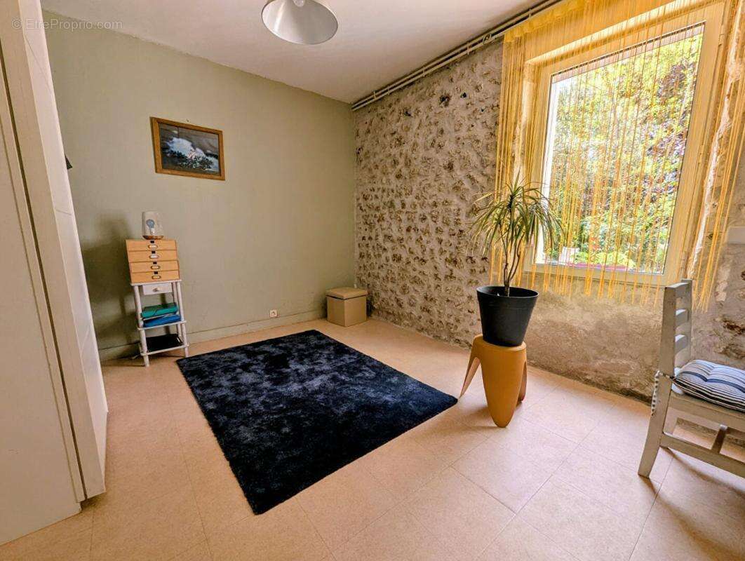 Maison Saugnac Et Muret 7 pièce(s) 222 m2 - photo 8