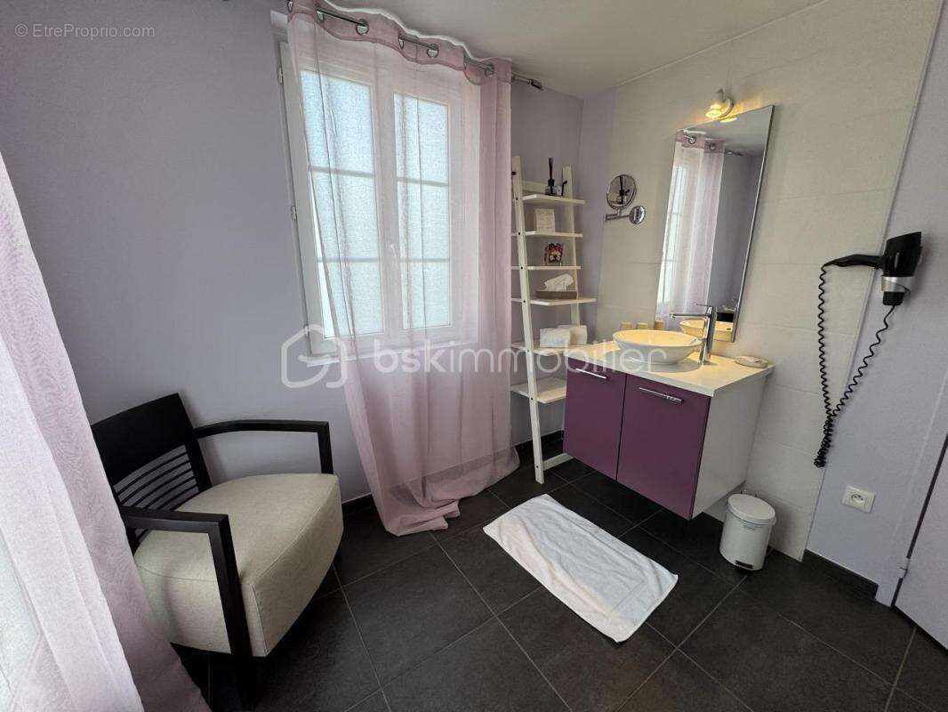 Commerce à ACQUIGNY